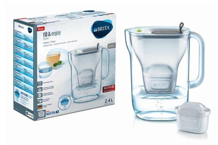 Filtrační konvice Brita Style Maxtra Plus 2,4 l s barevným LED indikátorem