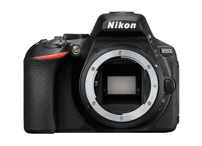 Nikon D5600 recenze
