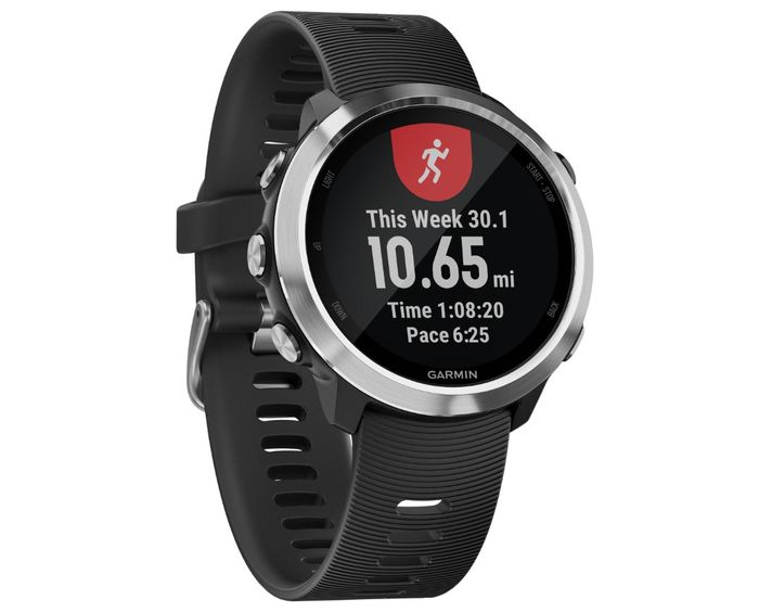 Sportovní hodinky Garmin Forerunner 645 s krokoměrem