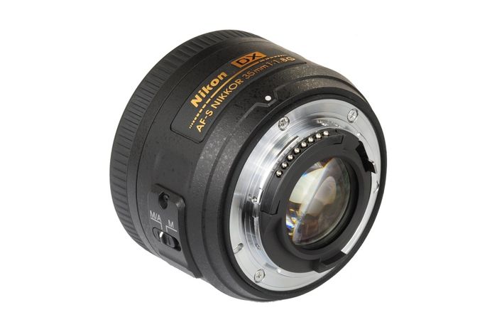 Objektiv Nikon AF-S 35 mm f/1,8G DX