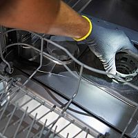 Jak vyčistit myčku nádobí Electrolux, Bosch, Beko: octem, kyselinou citrónovou nebo sodou?